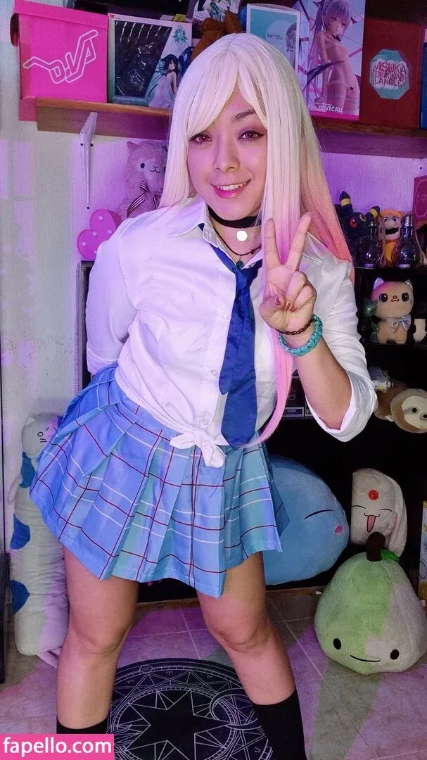 Hitomi Locks Onlyfans Photo Gallery 