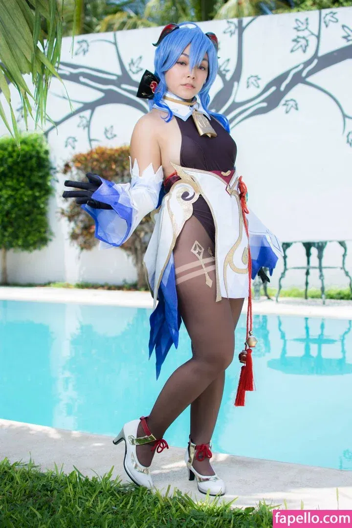 Hitomi Locks Onlyfans Photo Gallery 