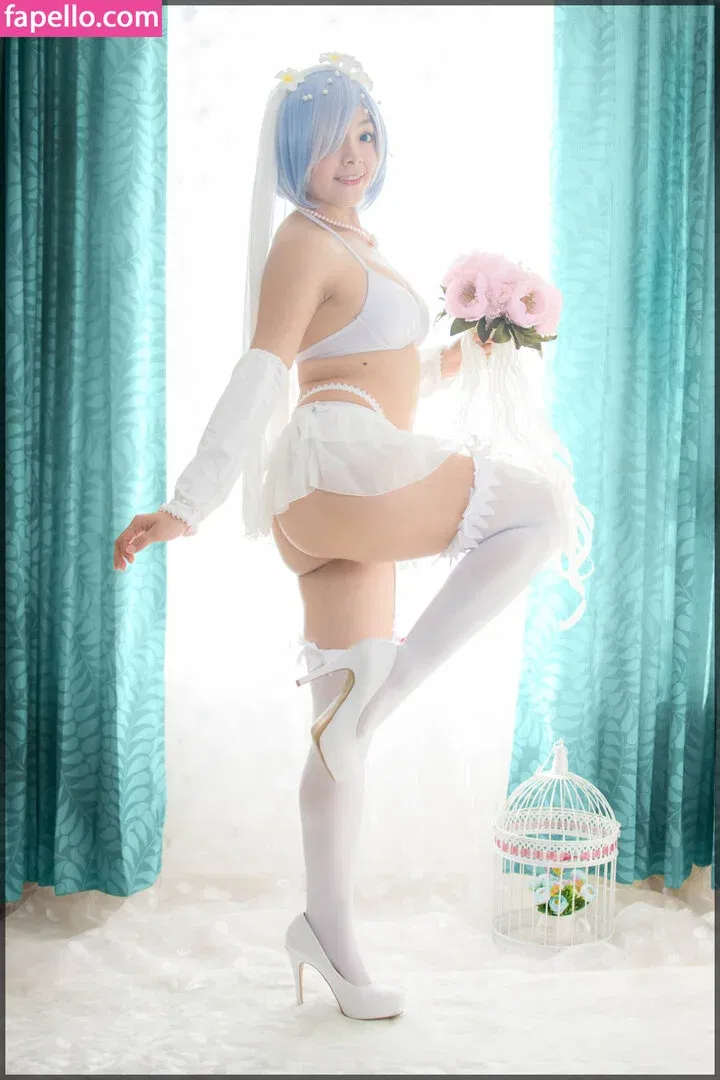 Hitomi Locks Onlyfans Photo Gallery 