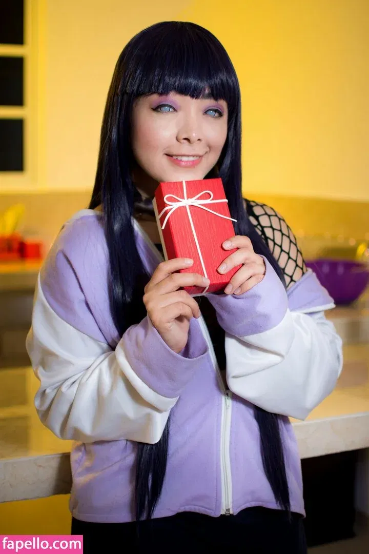 Hitomi Locks Onlyfans Photo Gallery 