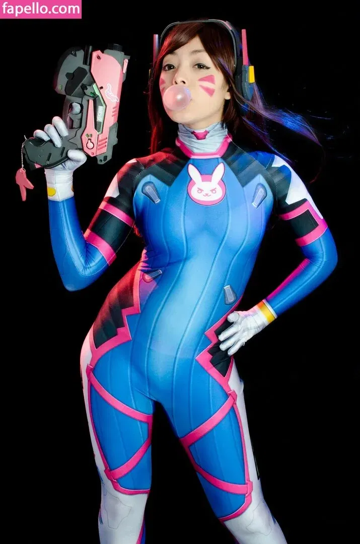 Hitomi Locks Onlyfans Photo Gallery 