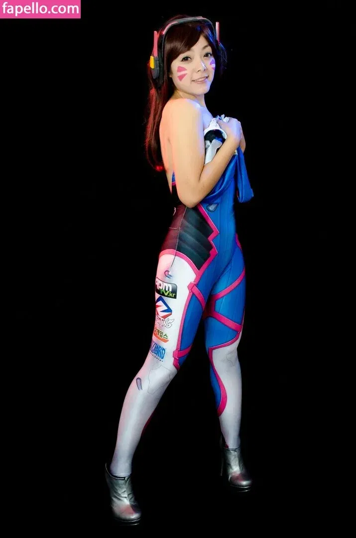 Hitomi Locks Onlyfans Photo Gallery 