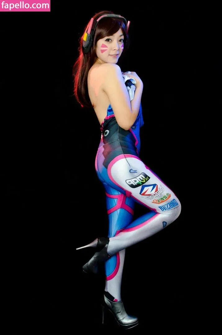 Hitomi Locks Onlyfans Photo Gallery 