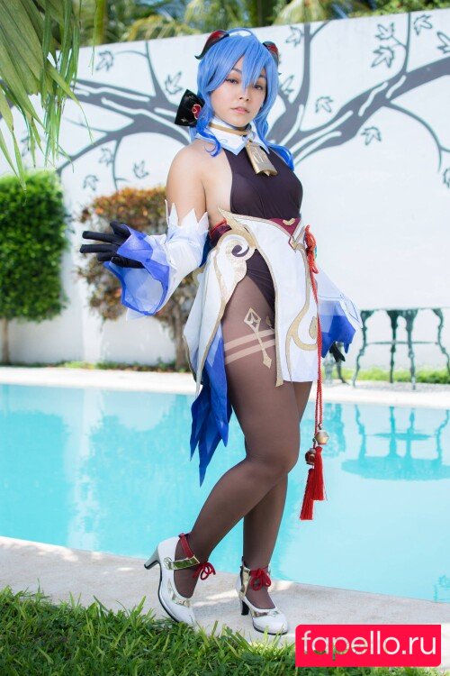 Hitomi Locks Onlyfans Photo Gallery 