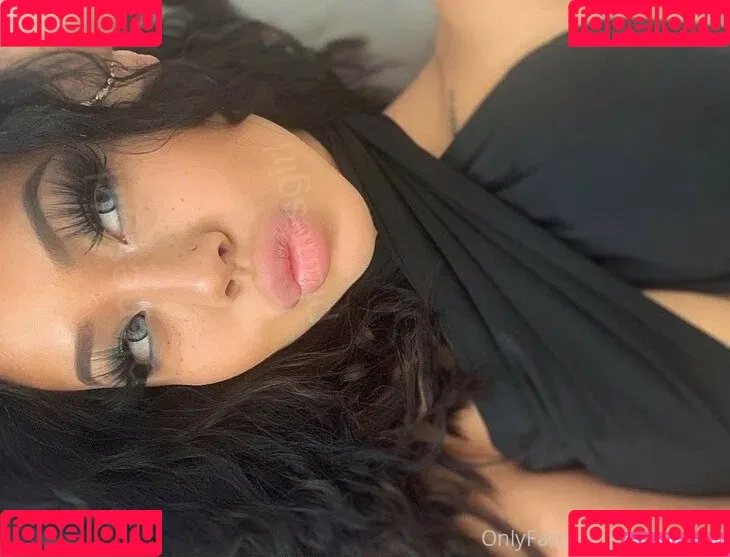 planesgirl Onlyfans Photo Gallery 