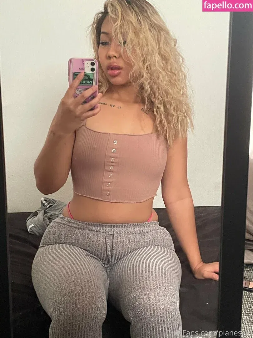 planesgirl Onlyfans Photo Gallery 