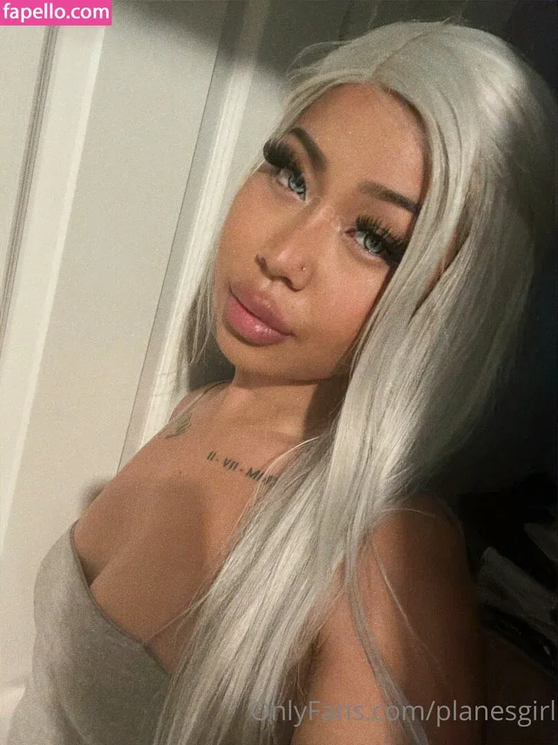 planesgirl Onlyfans Photo Gallery 