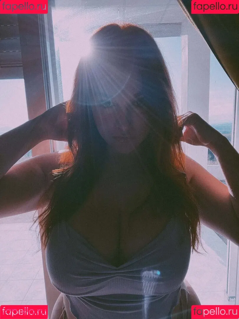 Carmen Curvy Onlyfans Photo Gallery 