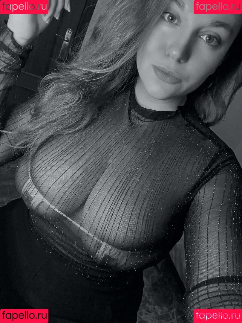 Carmen Curvy Onlyfans Photo Gallery 