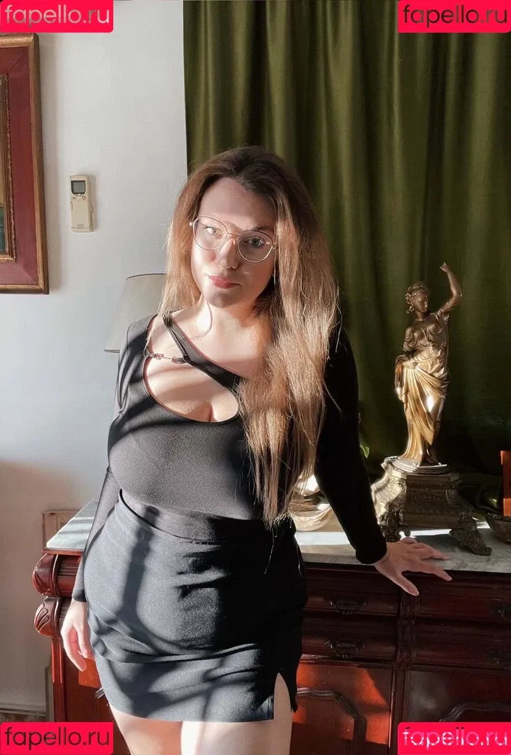 Carmen Curvy Onlyfans Photo Gallery 