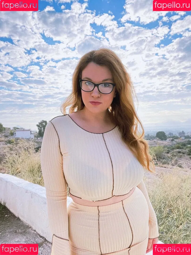Carmen Curvy Onlyfans Photo Gallery 