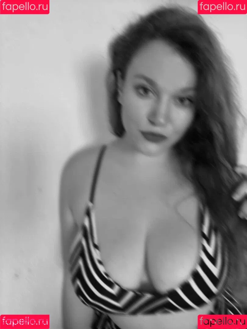 Carmen Curvy Onlyfans Photo Gallery 