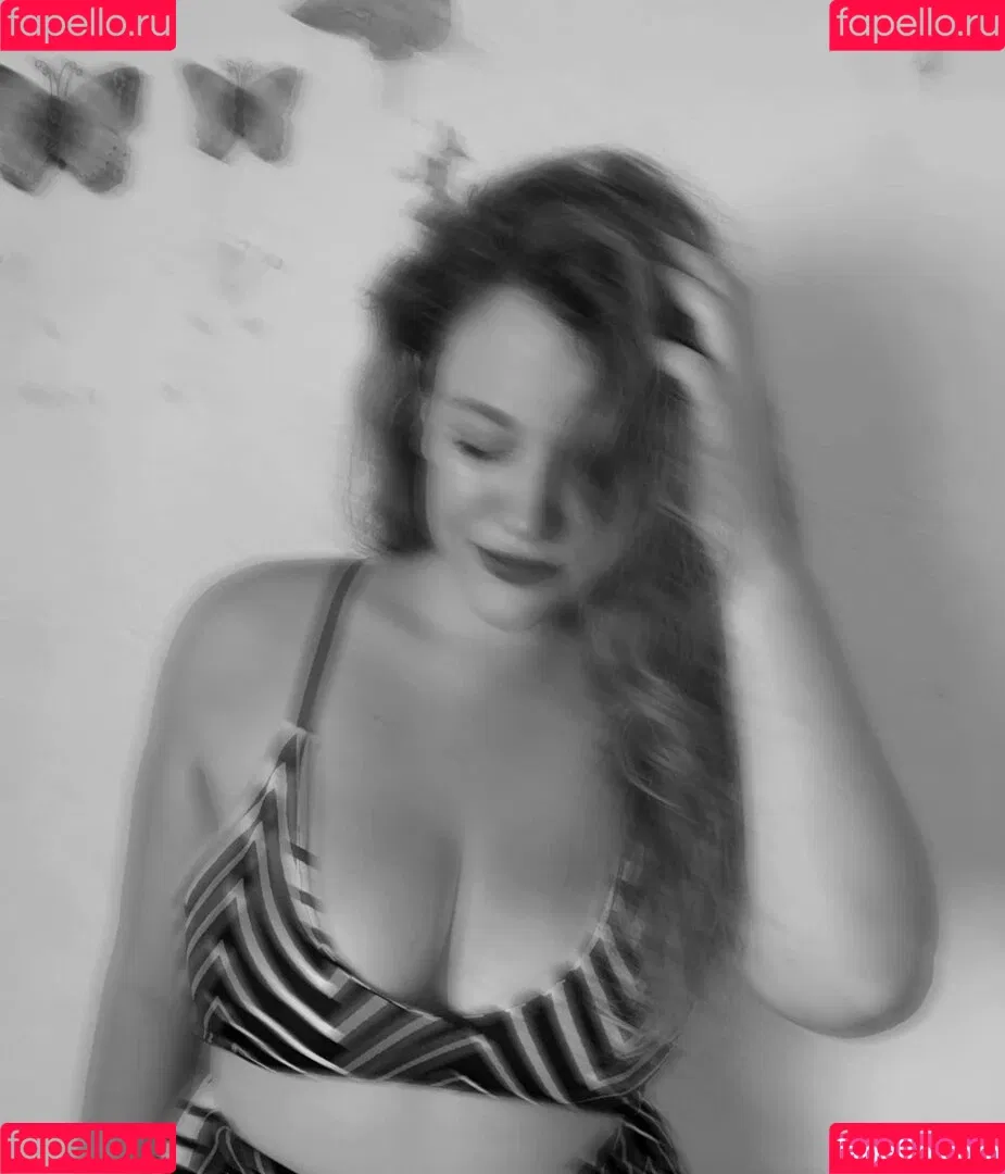 Carmen Curvy Onlyfans Photo Gallery 