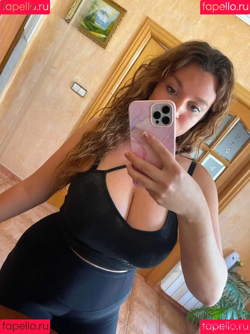 Carmen Curvy Onlyfans Photo Gallery 