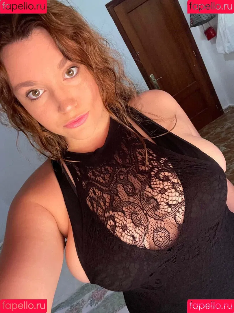 Carmen Curvy Onlyfans Photo Gallery 