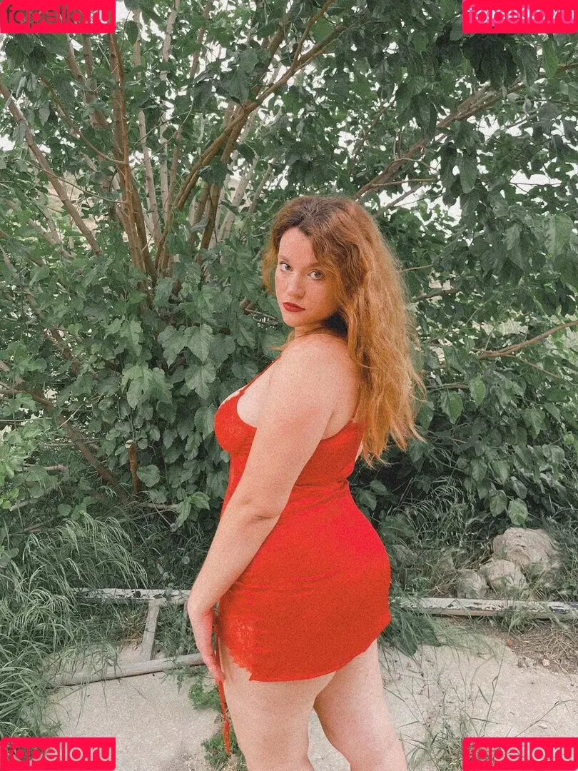 Carmen Curvy Onlyfans Photo Gallery 