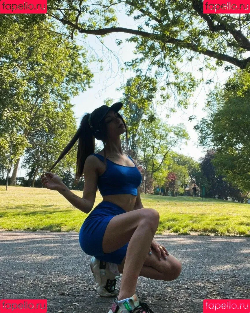 Whitessence Onlyfans Photo Gallery 