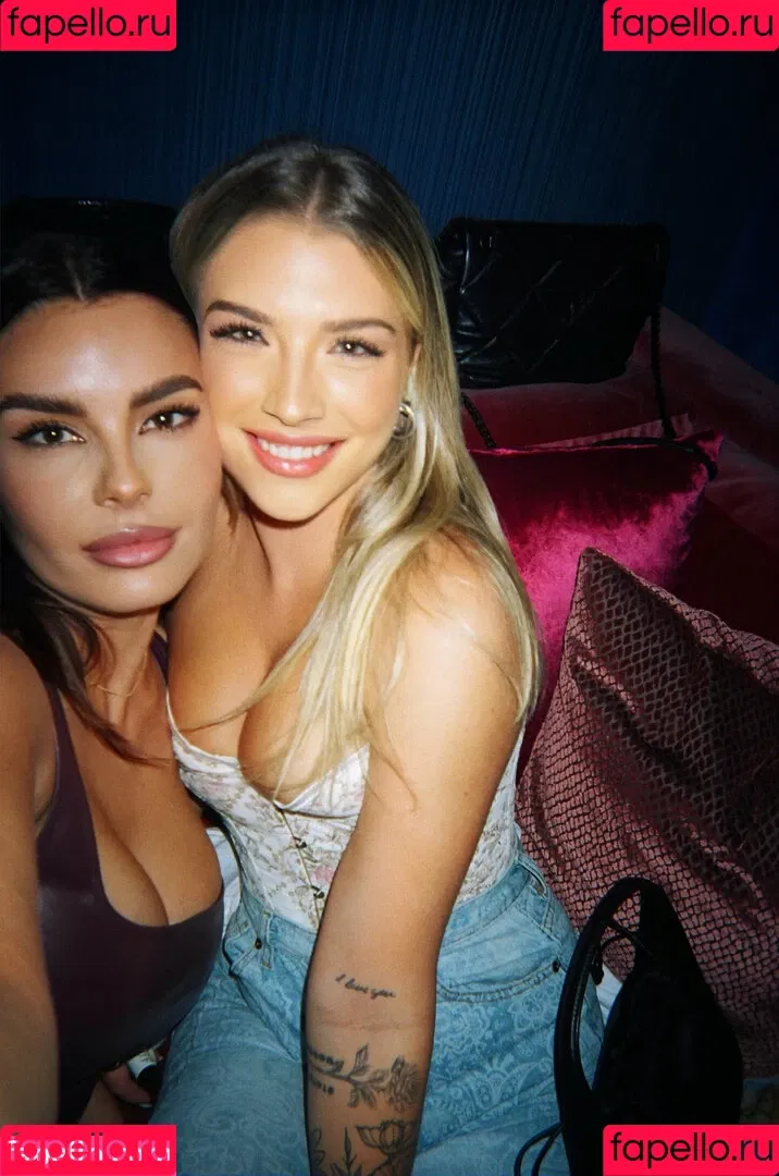 Honeypaige Onlyfans Photo Gallery 