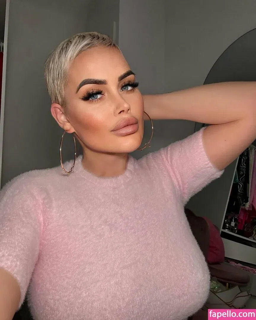 Emma Green Onlyfans Photo Gallery 