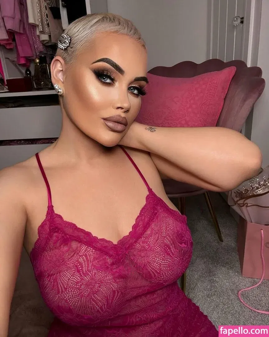 Emma Green Onlyfans Photo Gallery 