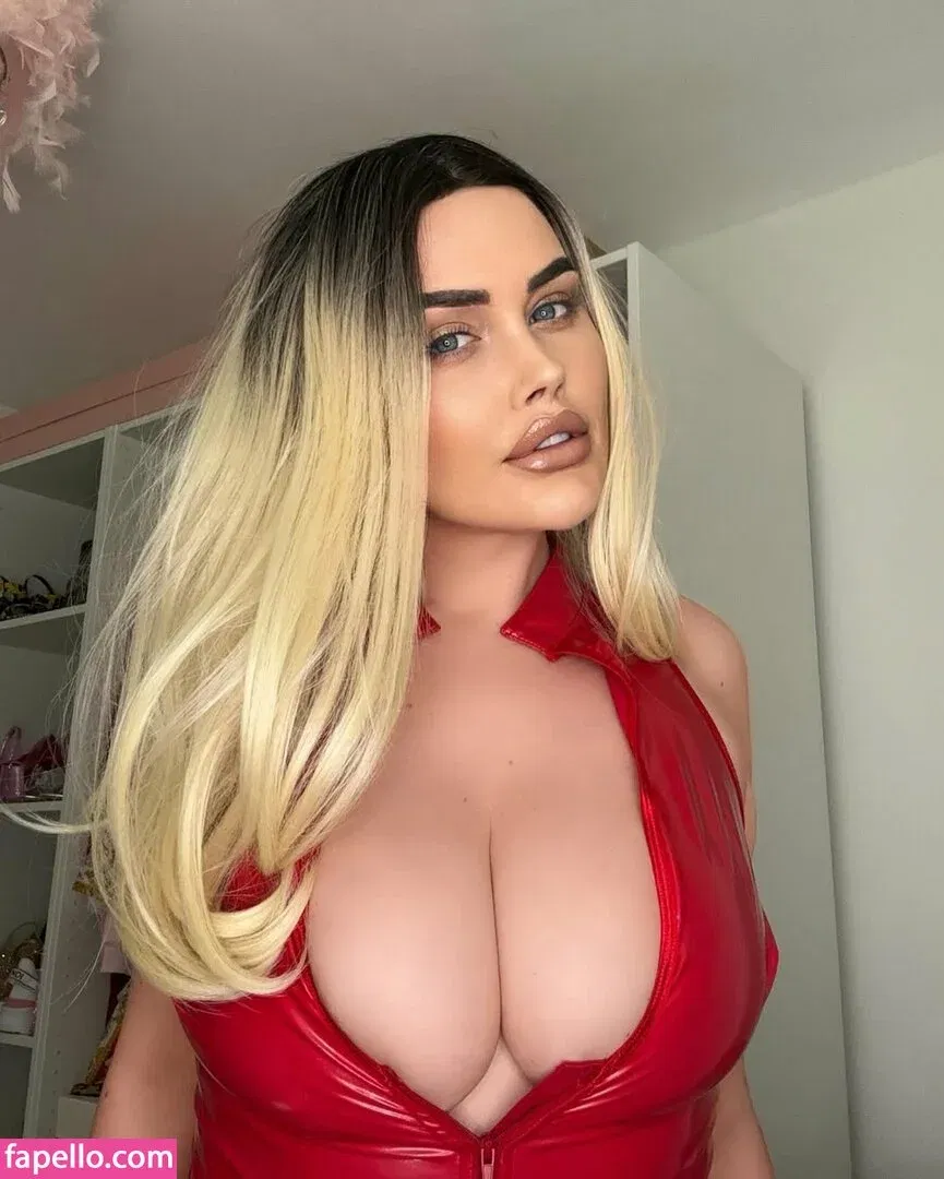 Emma Green Onlyfans Photo Gallery 