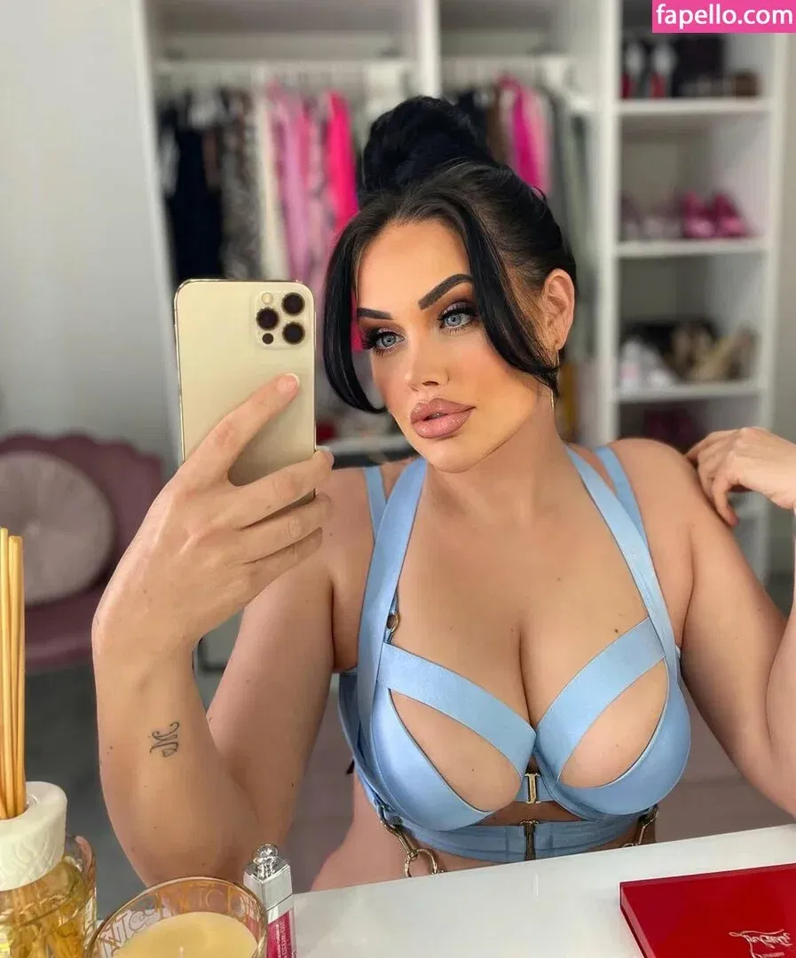 Emma Green Onlyfans Photo Gallery 