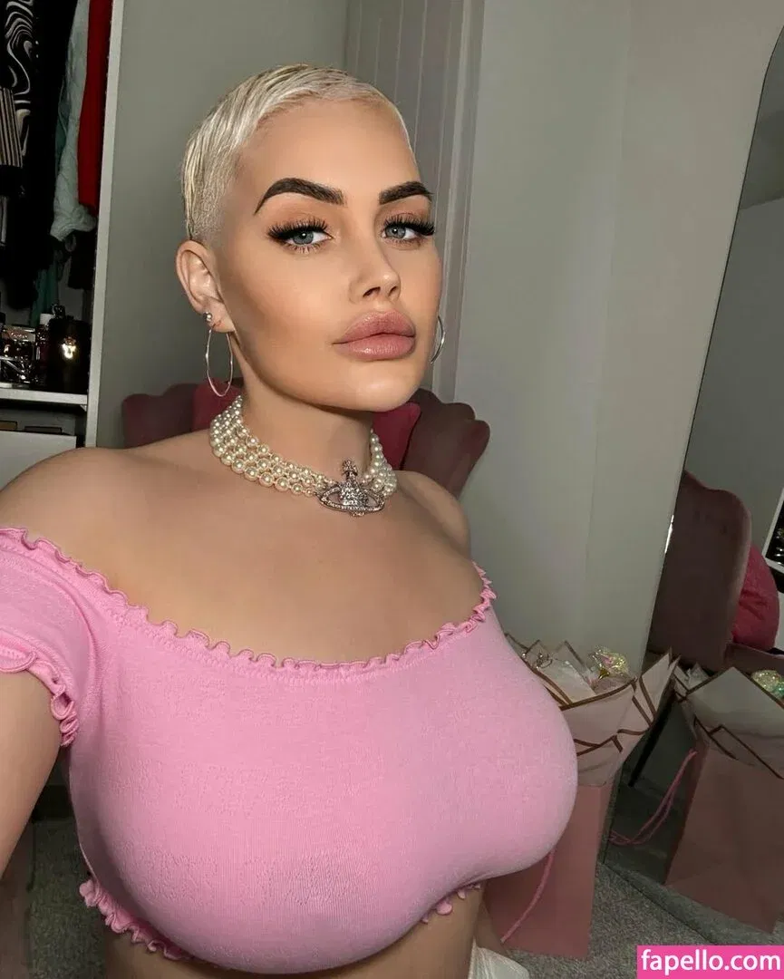 Emma Green Onlyfans Photo Gallery 