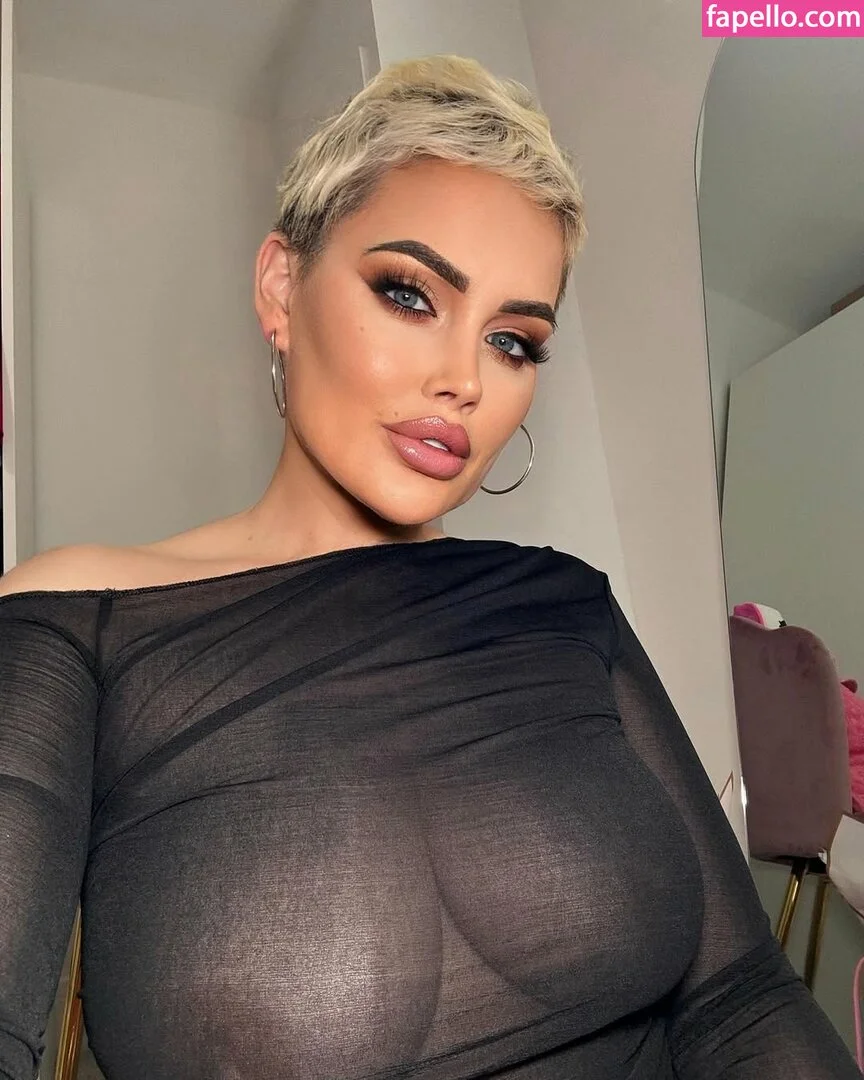 Emma Green Onlyfans Photo Gallery 