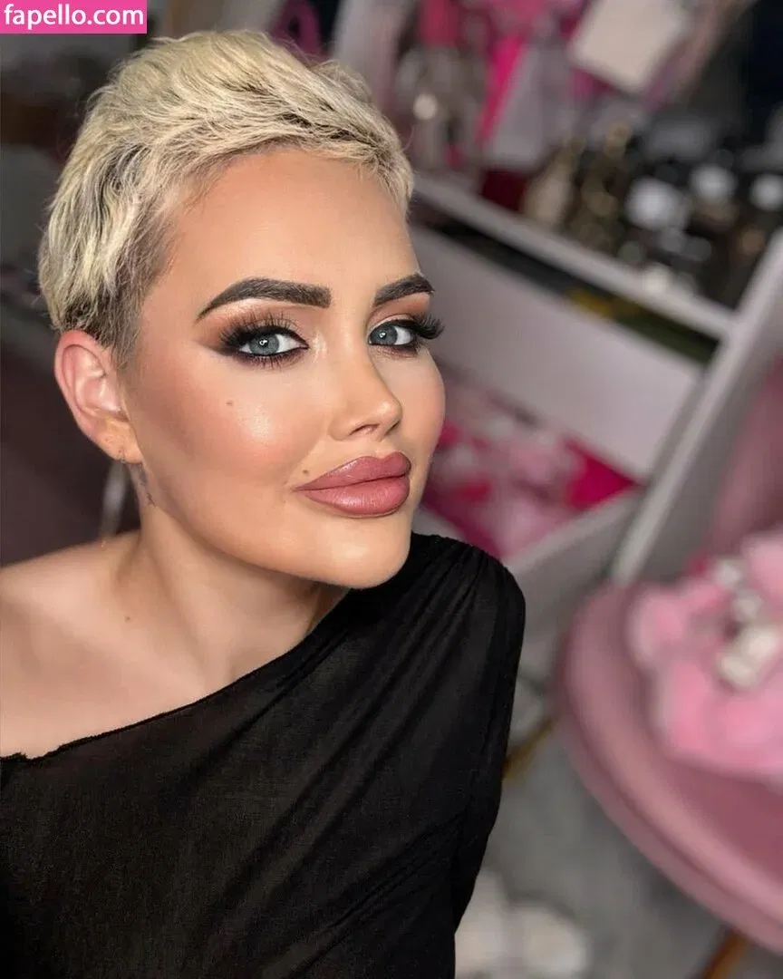 Emma Green Onlyfans Photo Gallery 