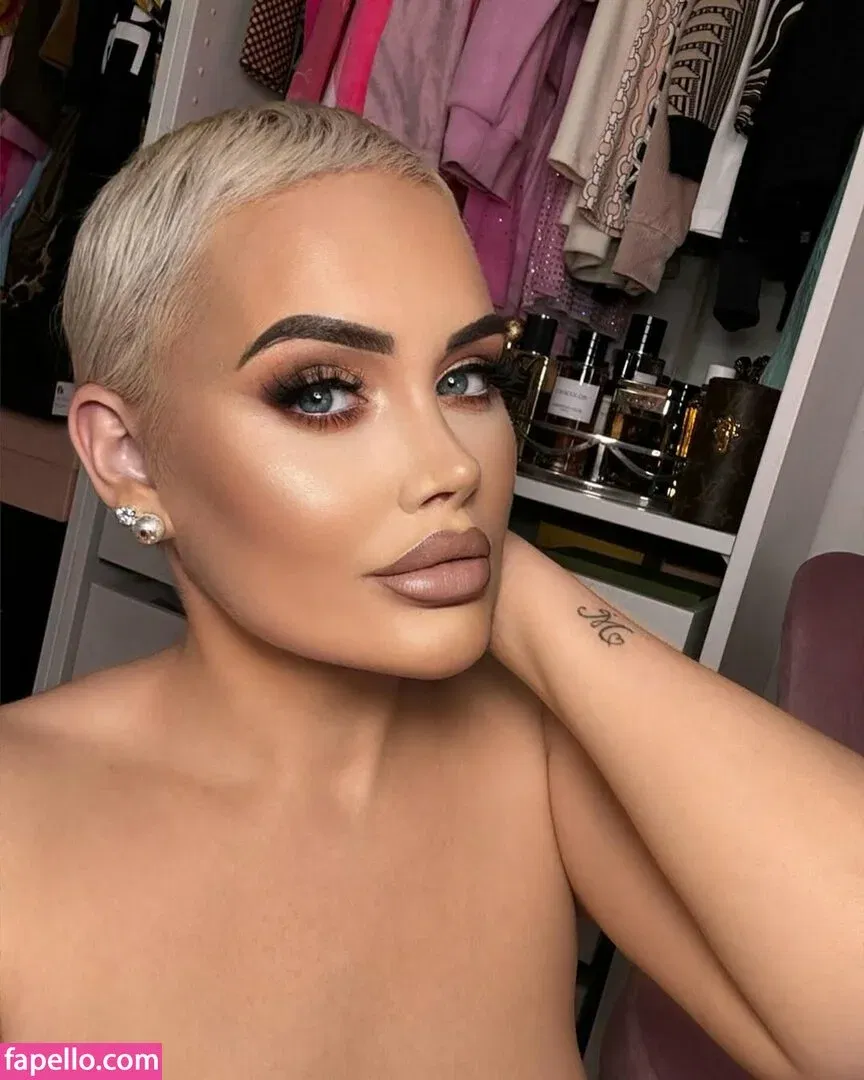 Emma Green Onlyfans Photo Gallery 