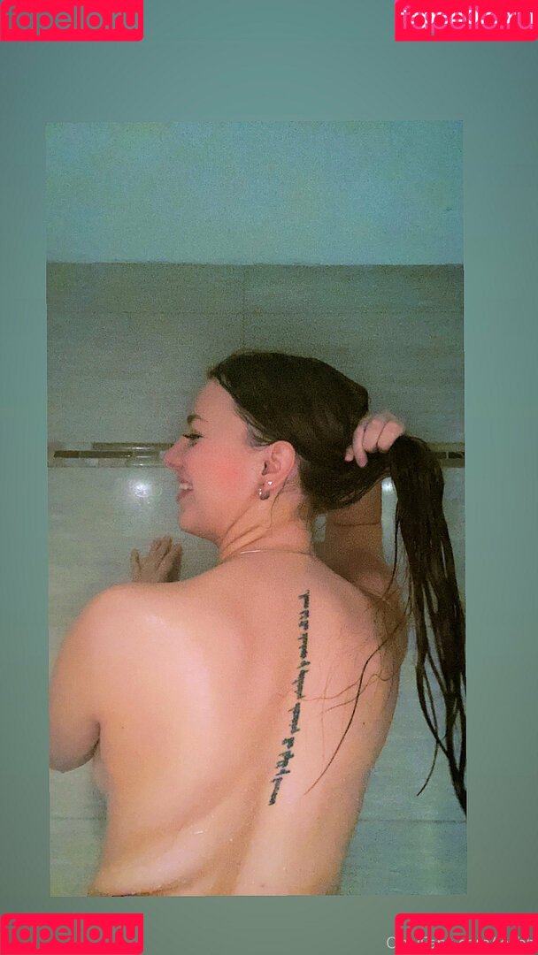 Laurence Onlyfans Photo Gallery 