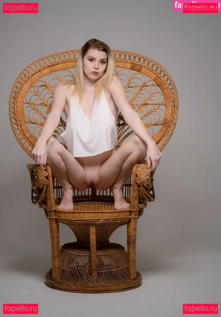 Riah Lynn Onlyfans Photo Gallery 