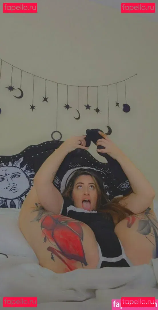 poppycarmine Onlyfans Photo Gallery 