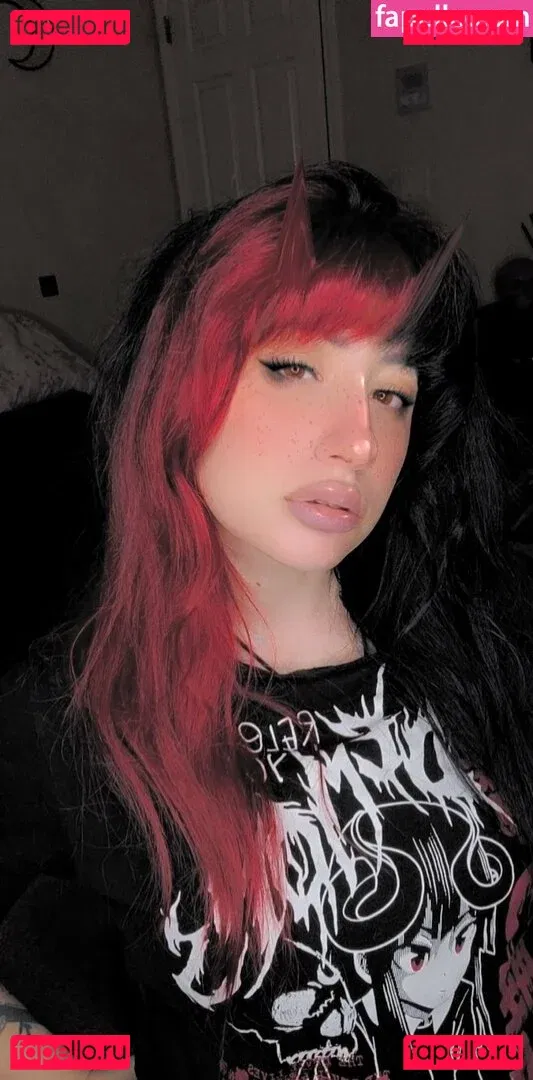 poppycarmine Onlyfans Photo Gallery 