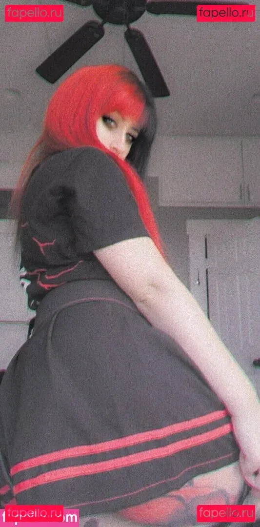 poppycarmine Onlyfans Photo Gallery 