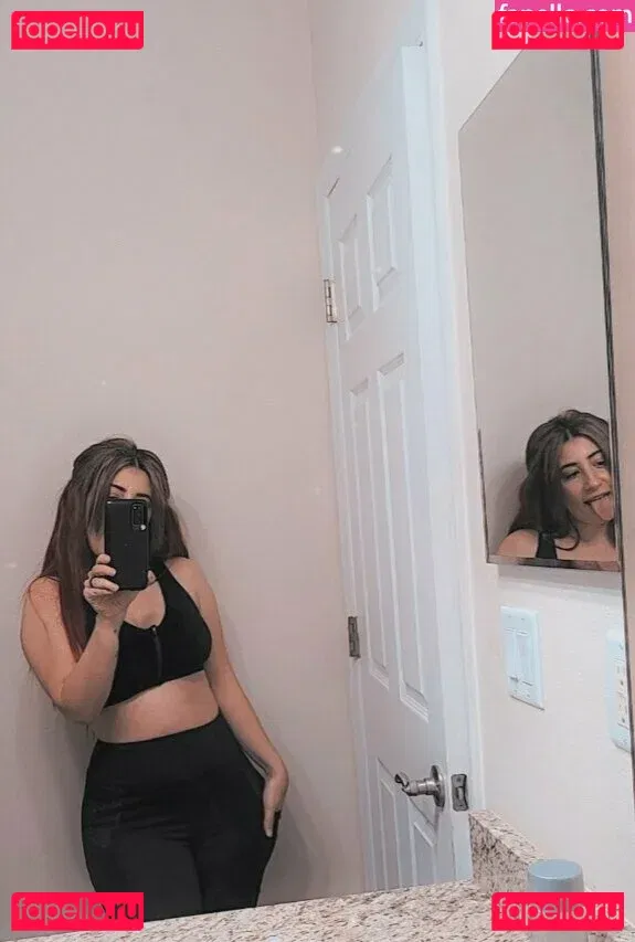 poppycarmine Onlyfans Photo Gallery 