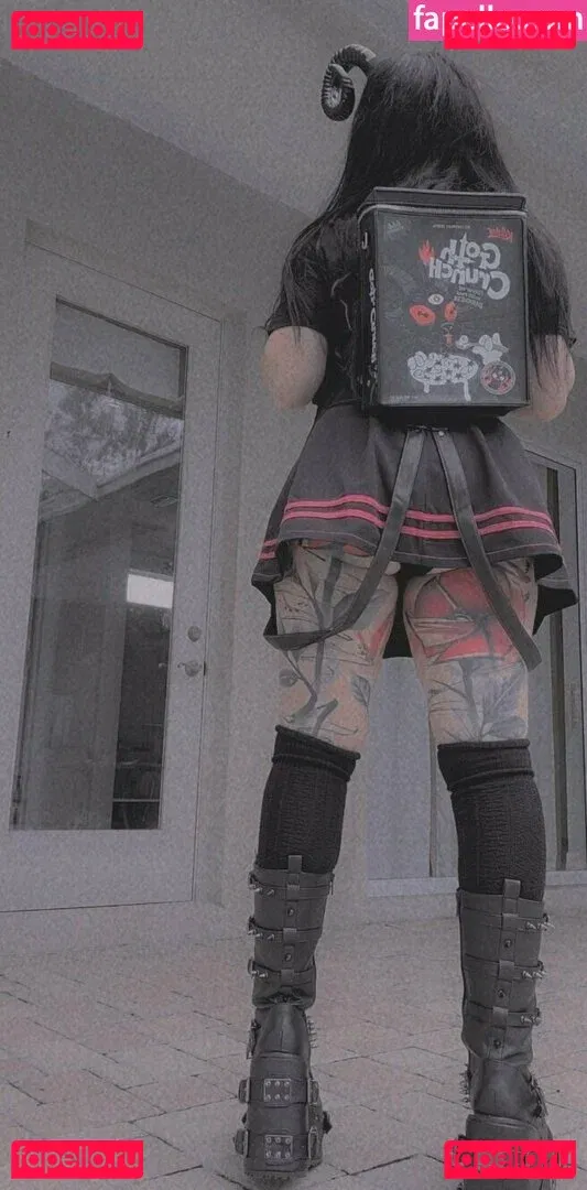 poppycarmine Onlyfans Photo Gallery 