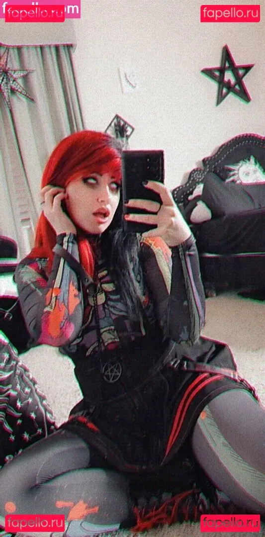 poppycarmine Onlyfans Photo Gallery 