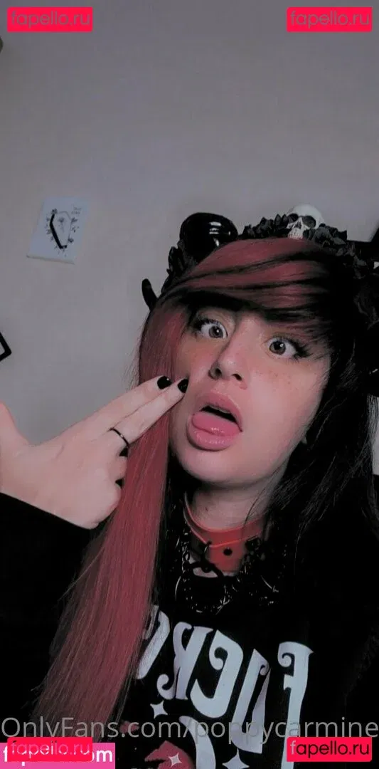 poppycarmine Onlyfans Photo Gallery 