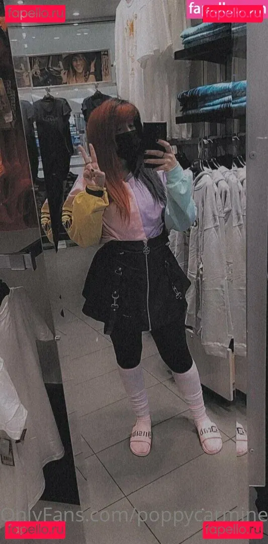 poppycarmine Onlyfans Photo Gallery 
