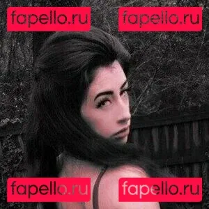 poppycarmine Onlyfans Photo Gallery 