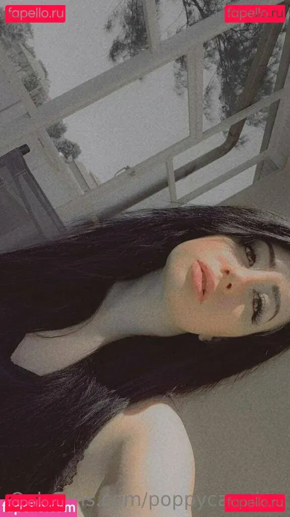 poppycarmine Onlyfans Photo Gallery 