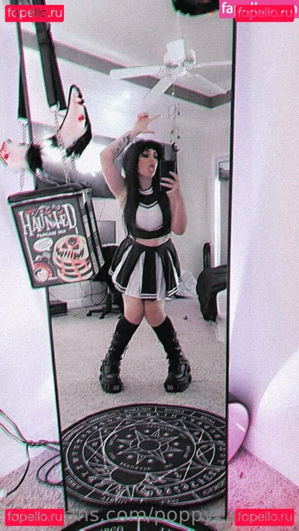 poppycarmine Onlyfans Photo Gallery 