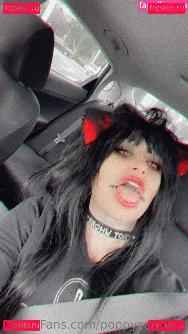 poppycarmine Onlyfans Photo Gallery 