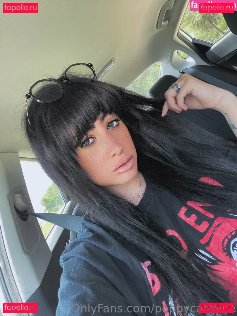 poppycarmine Onlyfans Photo Gallery 