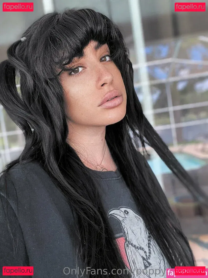 poppycarmine Onlyfans Photo Gallery 