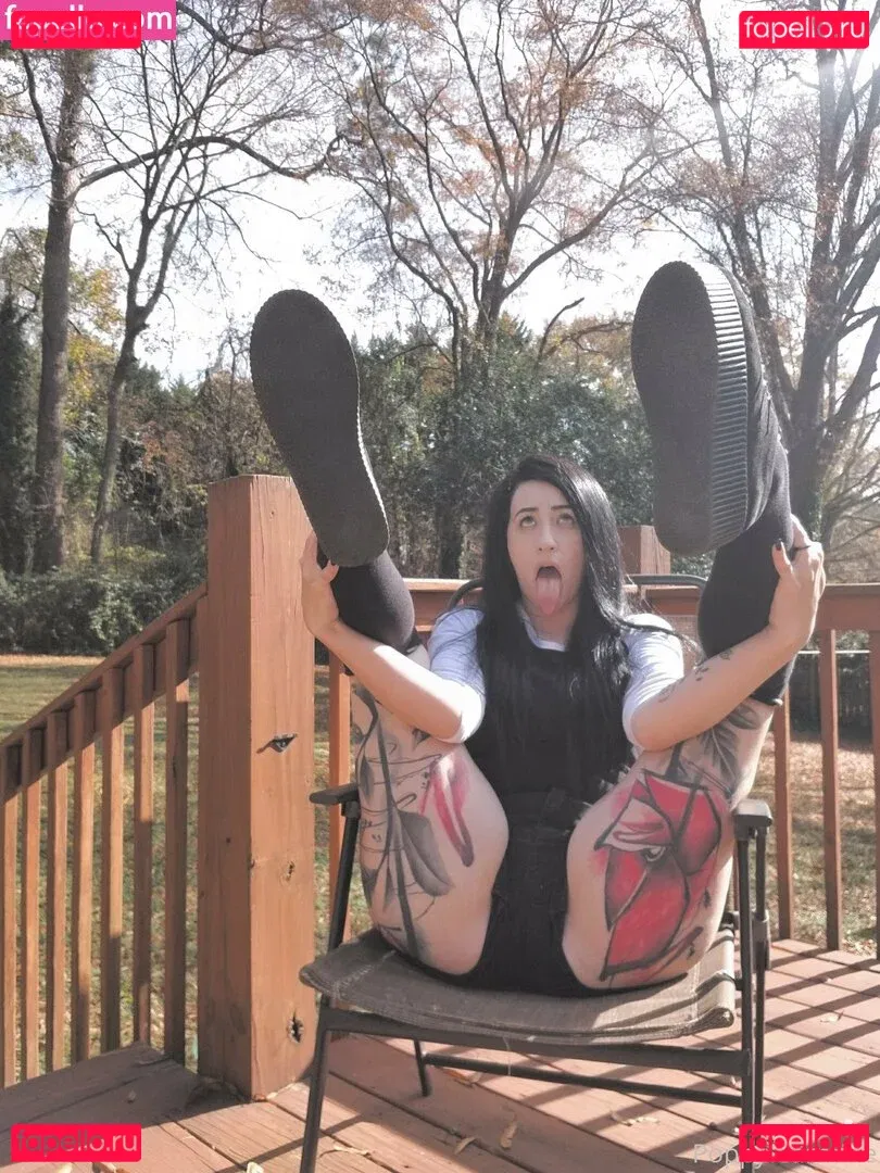 poppycarmine Onlyfans Photo Gallery 