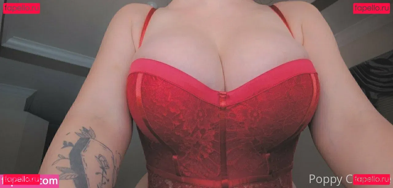 poppycarmine Onlyfans Photo Gallery 