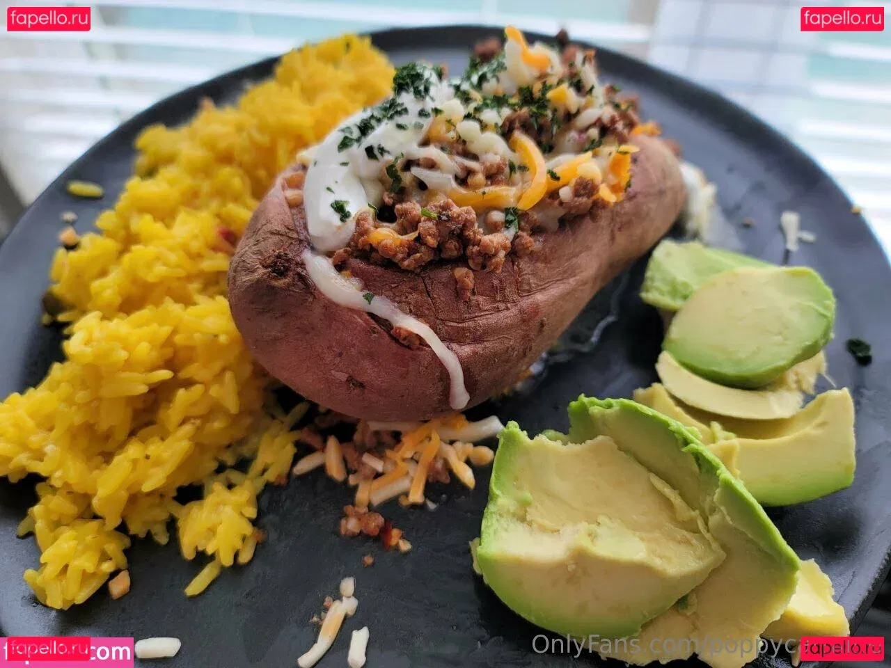 poppycarmine Onlyfans Photo Gallery 