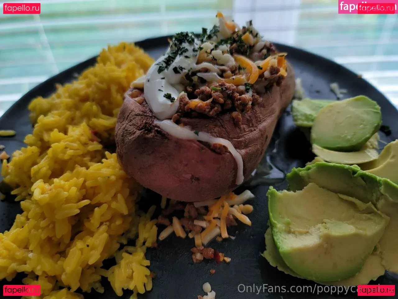 poppycarmine Onlyfans Photo Gallery 